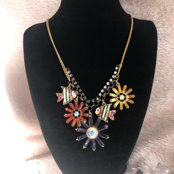 Betsy Johnson Necklace - Picture 3 of 11